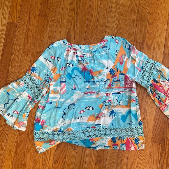 Crown & Ivy Multicolor Tropical Print Top - Picture 4 of 5